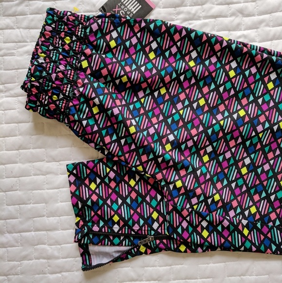 Victoria's Secret Pants - NWT Victoria Secret Knockout Geo Pixel Jogger Pant
